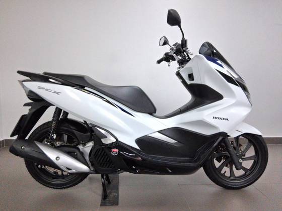 HONDA PCX DLX HONDA PCX DLX